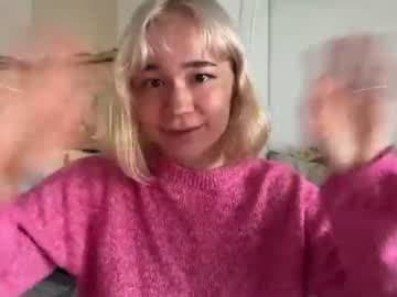 Lucy (Nip slip shady)