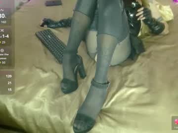 katy ✌️independent model 🤙 (follow me plz) 😘