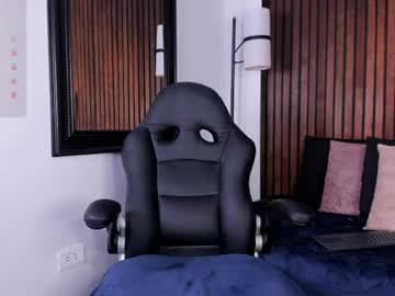 ╰•★★  ƖıƖყ ★★•╯