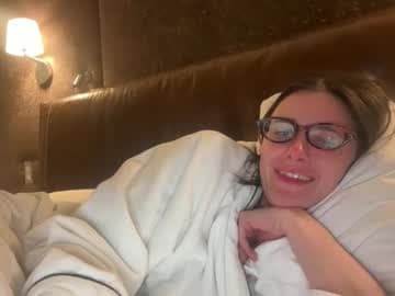 Naomi_____