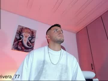 Nicolas ( Independent Model )