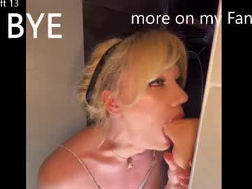 ❤️Anna \(= • . • =)/❤️