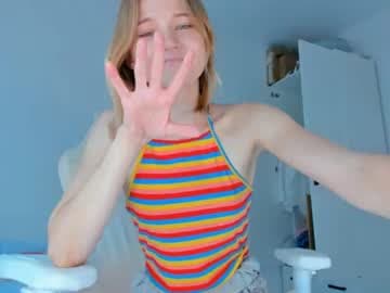 my fansly is JennyWoody ^ ^