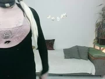 Patrizia  "free use, tell me what to do"