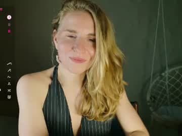 Violet | next stream 27th June